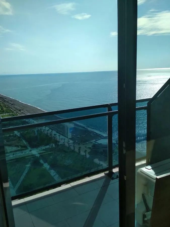 Апартамент Студия Панорамный Возле Моря Batumi Apartment
